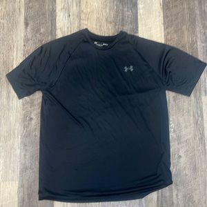 MENS L Black Under Armour Tee